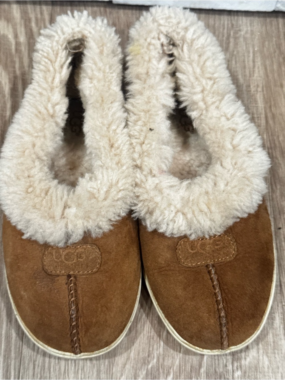 UGG Kids Chestnut Shearling Slippers Youth 3 Women 5 Cozy Suede House Shoes